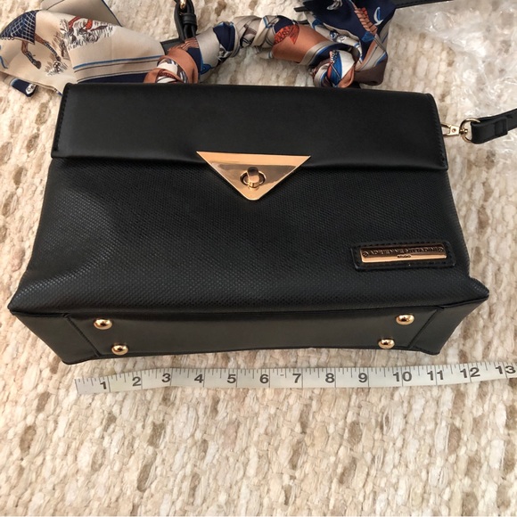 Adrienne Vittadini Purse - Picture 7 of 10